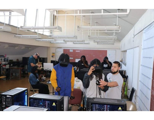 Industrial edge computer devices that bolster a smart manufacturing trend.jpg