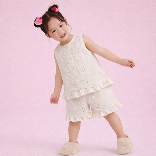 ECG 110 OFF WHITE.png