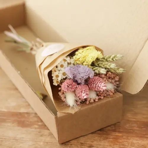 pastel dried flower bouquet letterbox gift 443a5900 620x620.webp