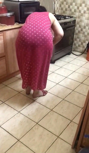 يصور زوجتة ٢.mp4 snapshot 00.02 [2026 04 30 16.44.48].jpg