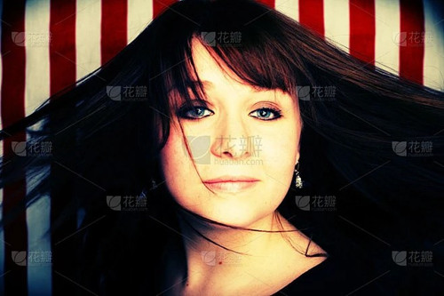 1706 01 爱国少女.jpg