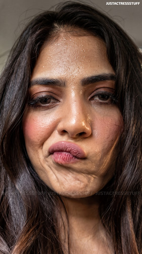 malavika 53456738902103.jpg