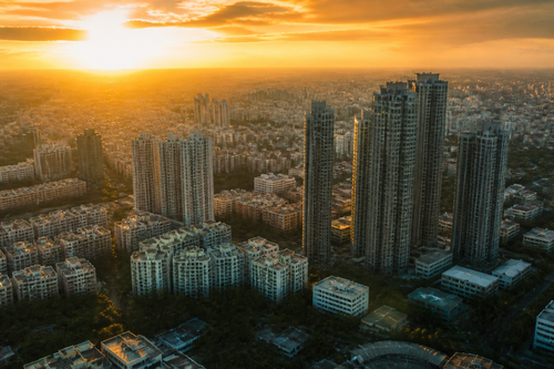 025 10 crore luxury homes shrink 35 yoy in bengaluru.png