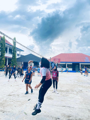 VOLLY.jpg