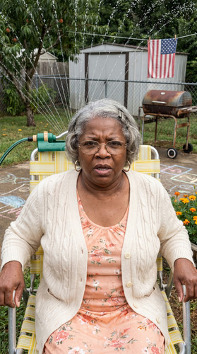 masc b04 black lawnchair sprinkler up.jpg