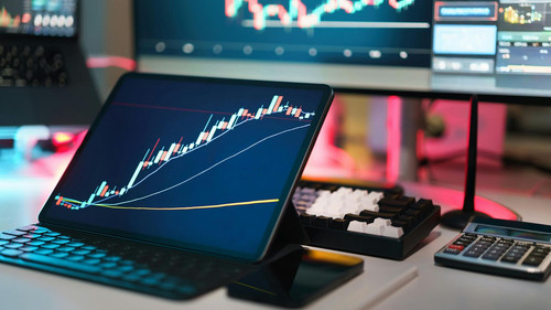 Global Investors Club – Grow Your Wealth with Straddleco.jpg