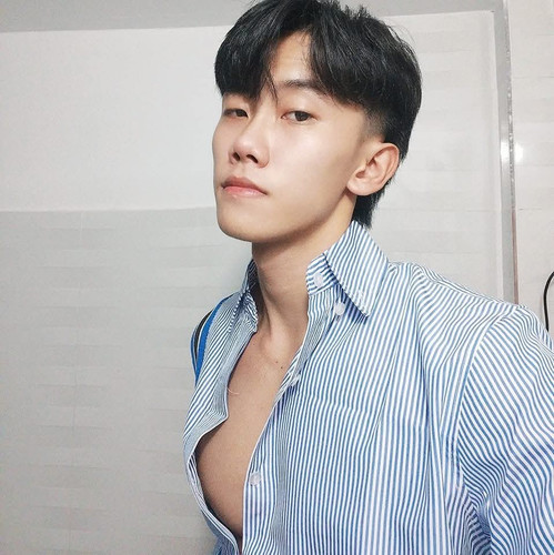 G2hTvglbsAA6R9g.jpg