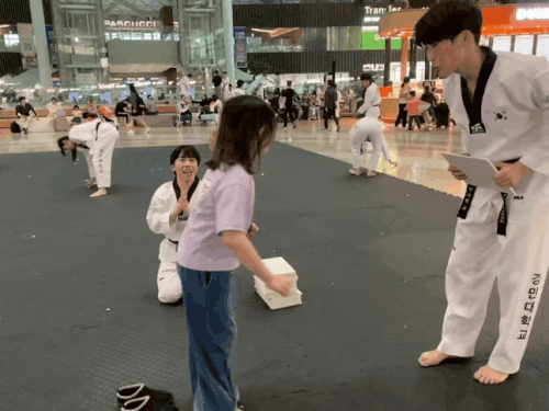 73e2d8f580827733808ed7e072971ab57b6ab8d9.gif
