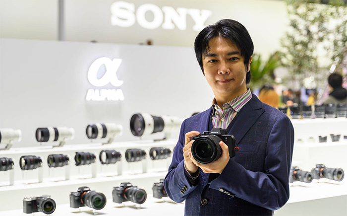 Sony says “APS-C is growing,” but I don’t think any major cropped-sensor Alpha u