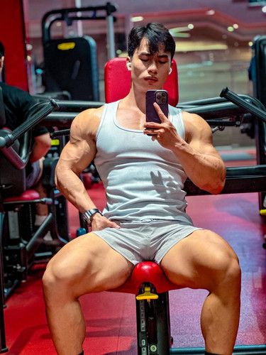 G1ifBoBaoAI vSx.jpg