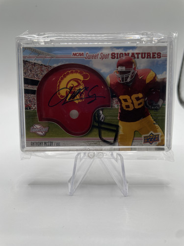 2010 Upper Deck NCAA Sweet Spot Anthony McCoy Rookie Helmet Auto 200 (1).1