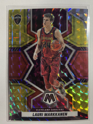 2021 22 Panini Mosaic Lauri Markannen Choice Yellow Prizm 88 #142 (1).1