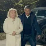 Spectacolul durerii: Familia Lucescu, filmată la spital în momente de suferință