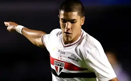 PROMESSA DA BASE: Nicolas ganha elogios, mas aguarda sequência em meio a desfalques no São Paulo