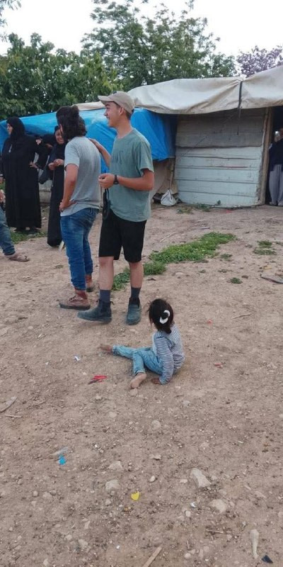 مستوطنون يعتدون على تجمع الخان الأحمر شرقي القدس المحتلة...