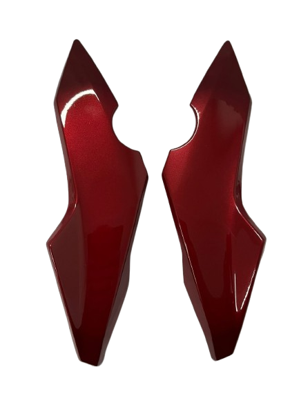 200573 Carenagem Lateral Farol TITAN 160 25 Vermelho Realeza Perolizado Par removebg preview.png