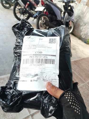 JX7802265977.jpg