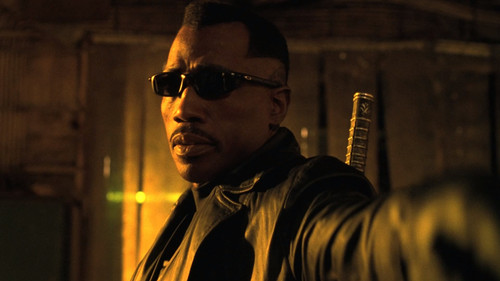 Blade.II.2002.1080p.BluRay.DTS.x264 HiDt.mkv snapshot 00.10.50.775.jpg