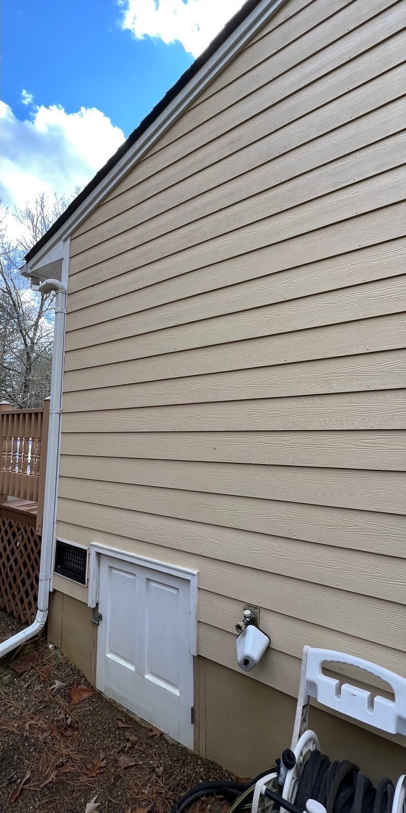 House siding after soft wash in Anderson SC — bright clean result by Southern Exterior Cleaning