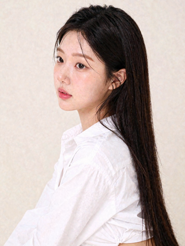 p01 studio white s12 00001 .png