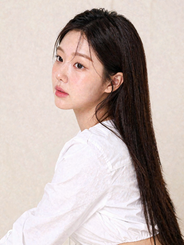p01 studio white s10 00001 .png
