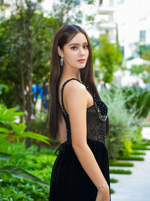 denisejelilcha 64a2246e409240a78754b7183a77a46d.jpg