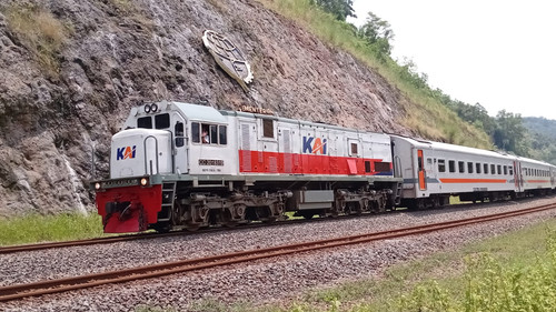 e12611856db9.jpg