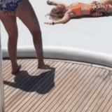 Baylee bikini Ass.gif