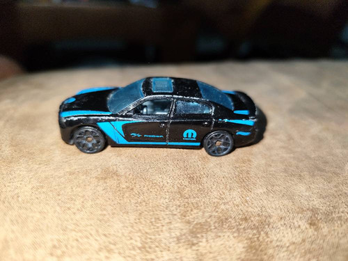 2d3307bd3c30.jpg