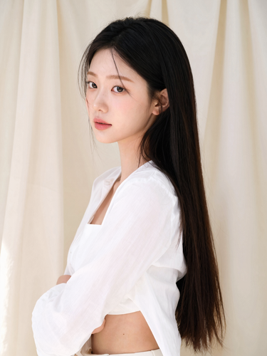 p01 studio white s16 00001 .png
