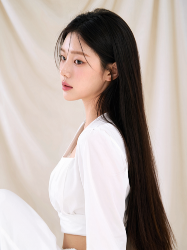 p01 studio white s18 00001 .png