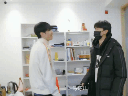 1000102537.gif