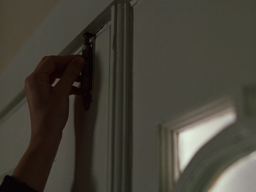 When.a.Stranger.Calls.Back.1993.REMASTERED.FS.720p.BluRay.x264 PSYCHD.0:23:30.optimized=high.png