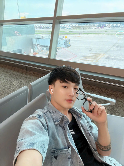 z7692256750832 c74b6072d0f08dc87c1701e9677950de.jpg