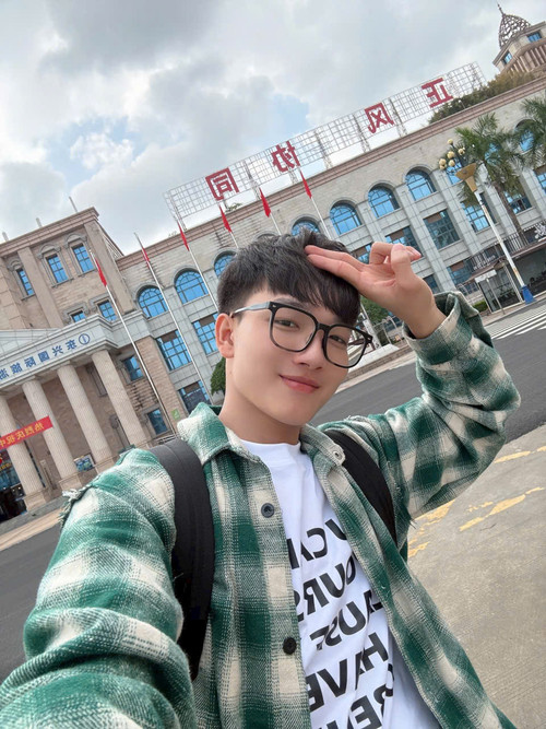 z7692256752140 af9a2474d93a2f55259094dadfcd6fcc.jpg