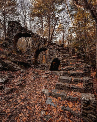 abandoned beauties pics 6401c3e70e0c1 700.jpg