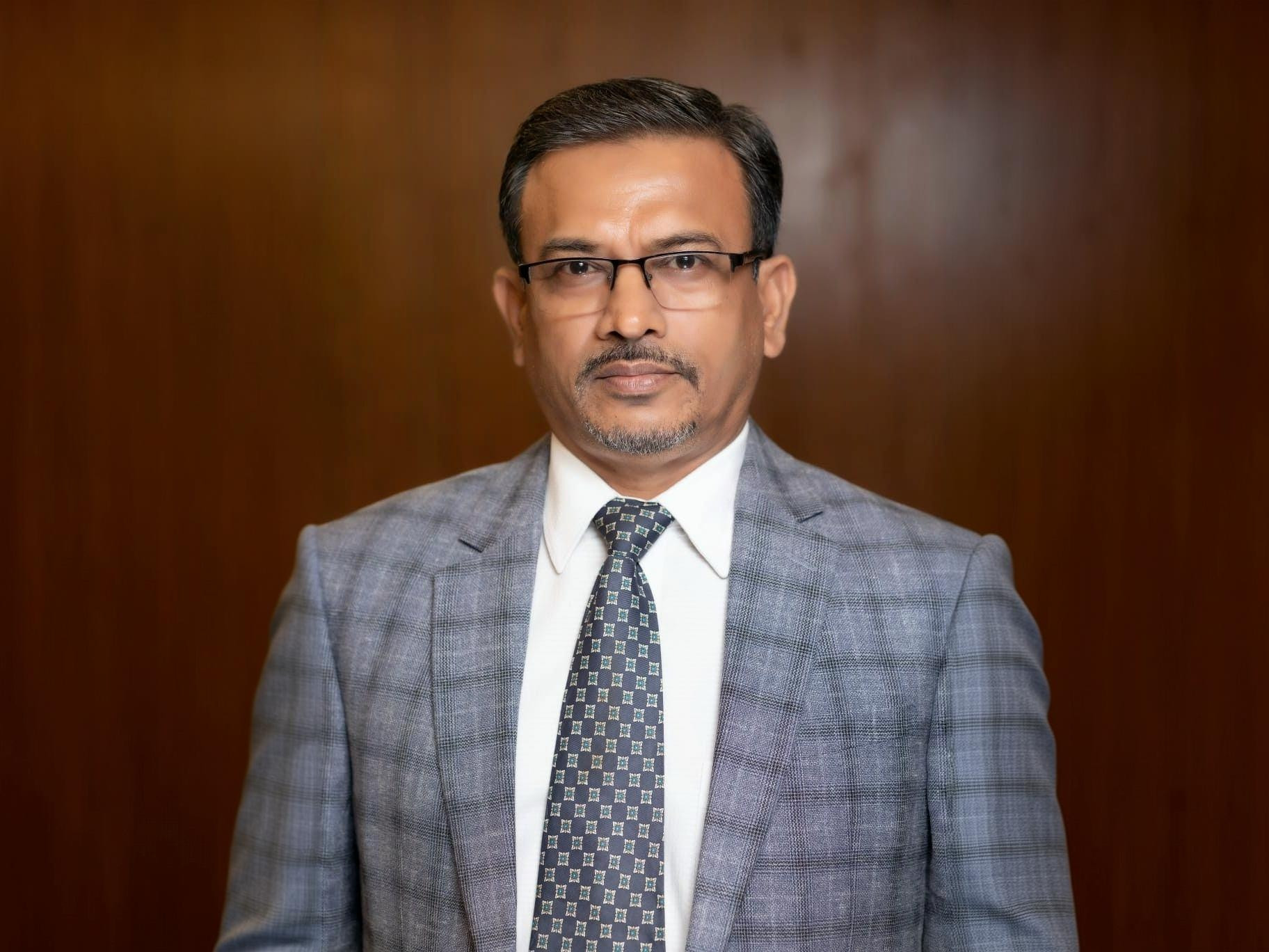 কক্সবাজারের কৃতি সন্তান মোহাম্মদ আহসান উল্লাহ বাংলাদেশ সরকারের যুগ্ম সচিব পদে পদোন্নতি পেয়েছেন