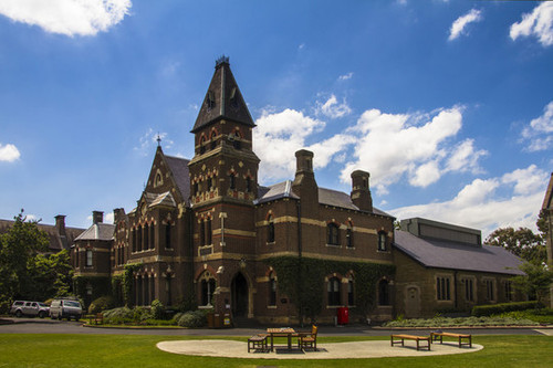 melbourne uni.jpg