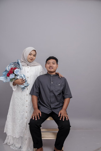 foto tunangan dweng.jpg