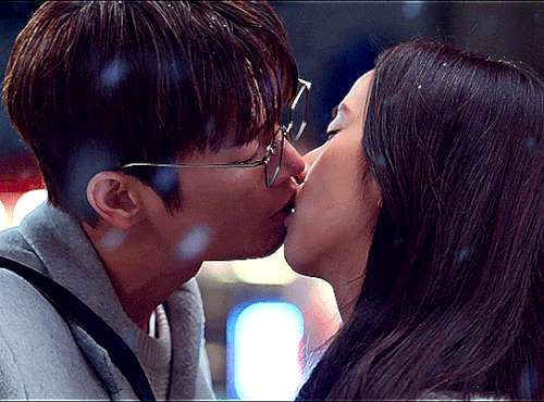 tumblr a2e2696756e9e14e9216e11126047158 6b122121 540.gif