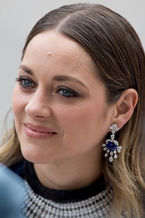 500px Marion Cotillard at 2019 Cannes.jpg