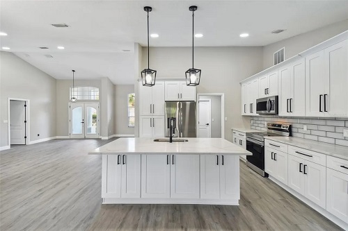 Central Florida kitchen cabinets and countertops.jpg