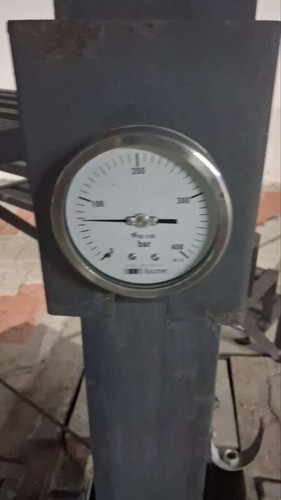 6542ba772edc.jpg