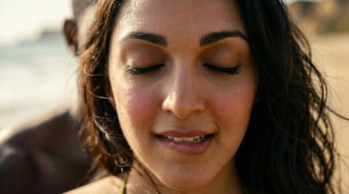 make a cinematic close shot 202605292009 (7).jpg