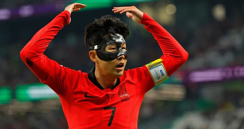 101393621 topshot south koreas midfielder 07 son heung min gestures during the qatar 2022 world (1).jpg