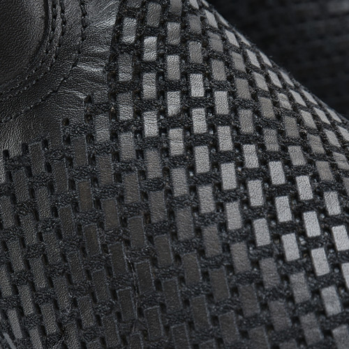 1J2YRS NEGRO res crust tokio gris bota detalle.jpg