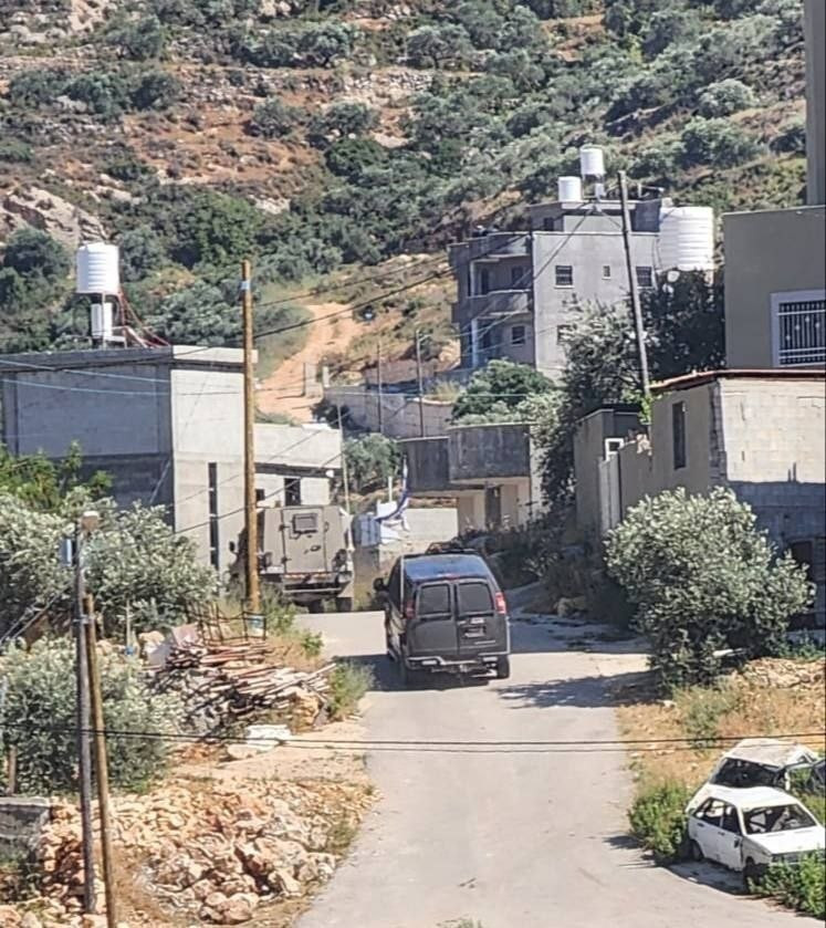 قوات الاحتلال تقتحم بلدة بيت فوريك شرق نابلس...