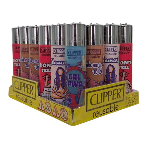 Isqueiro Clipper D24 CP11R NAMASTE BITCHES + LB Display C24 (Grande) (1).jpg