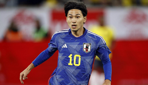takumi minamino veste a camisa 10 do japao na copa do mundo 1670159625823 v2 1920x1280.jpg
