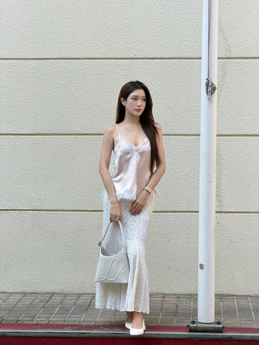 earnls 9323ab78446a4f5e8a79722ec3e5eccb.jpg